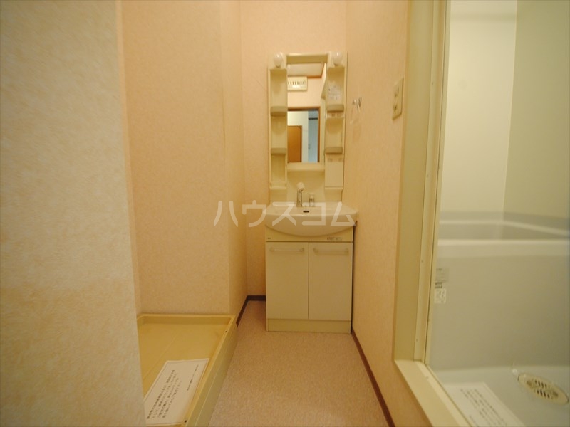 13/30 洗面