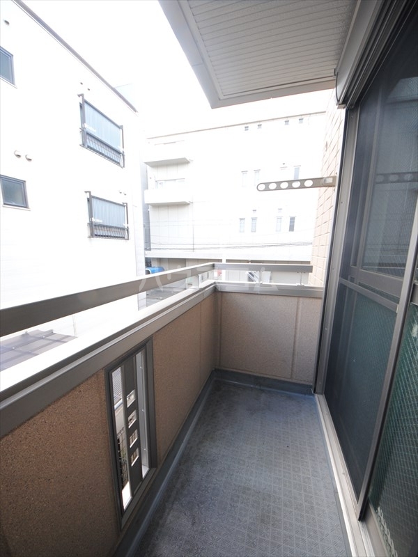 19/30 バルコニー