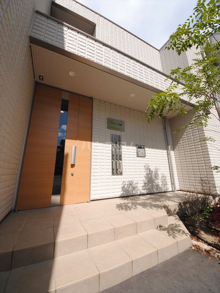 3/4 エントランス