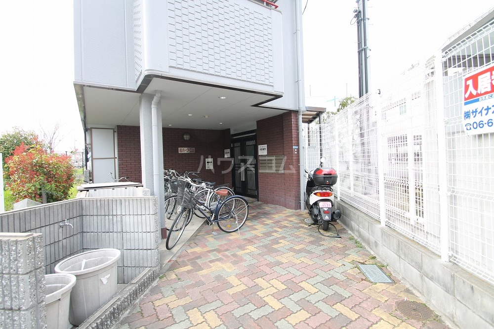 3/8 エントランス