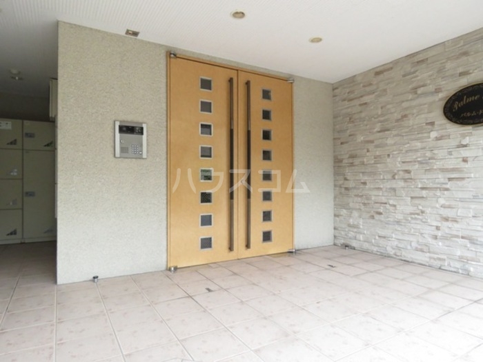 17/22 エントランス