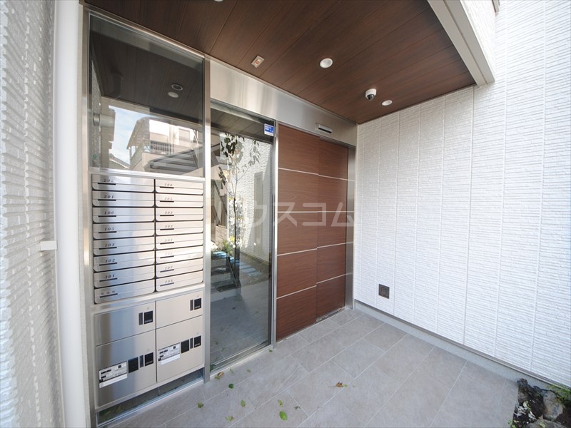 29/30 エントランス