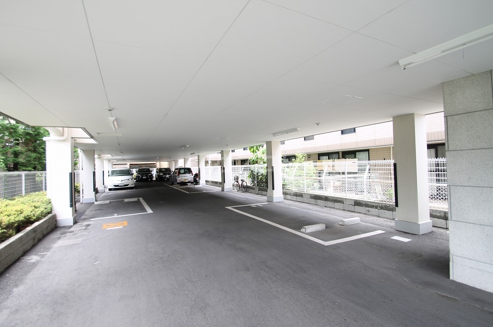 2/8 駐車場