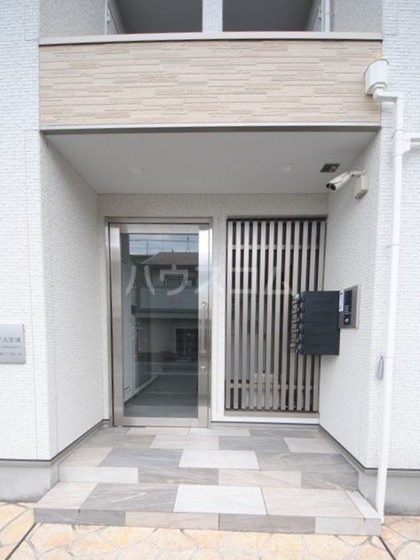 3/4 エントランス