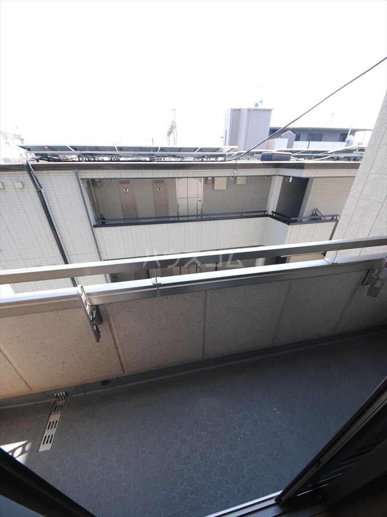20/30 バルコニー