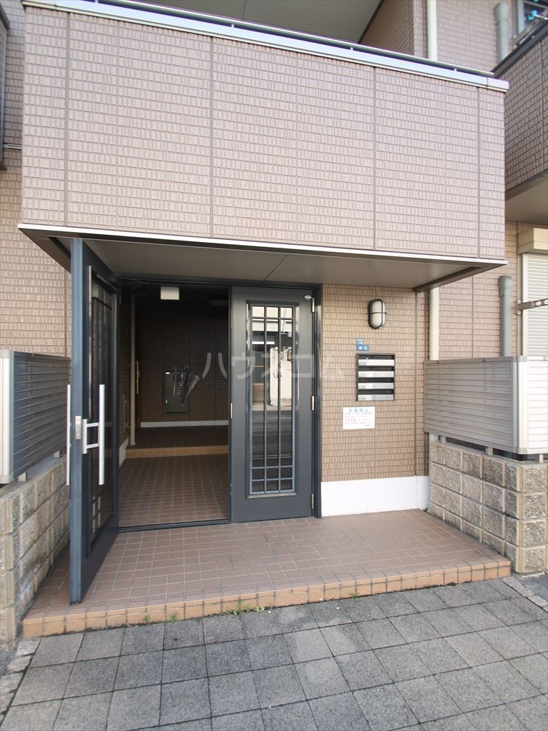 2/6 エントランス