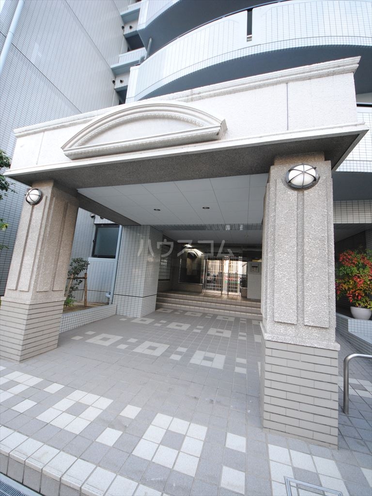 2/3 エントランス