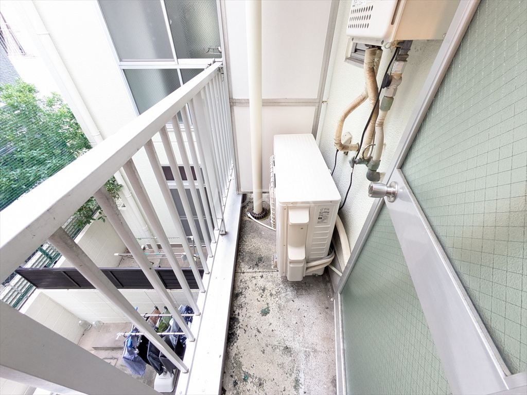 20/30 バルコニー