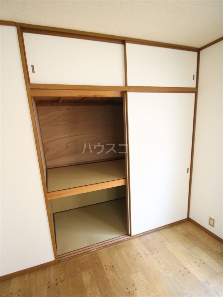 13/30 収納