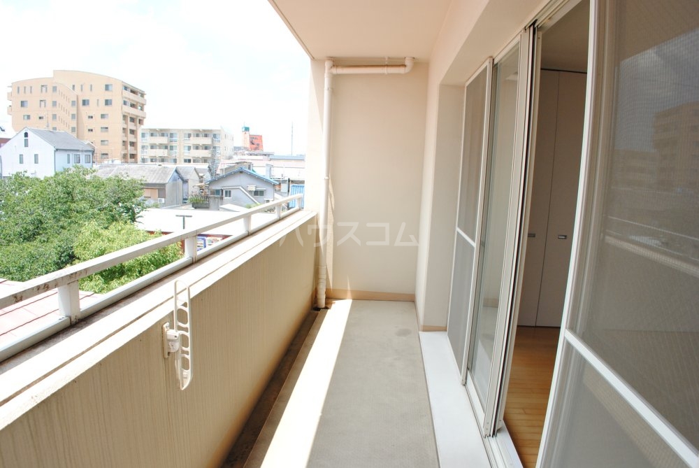 21/30 バルコニー