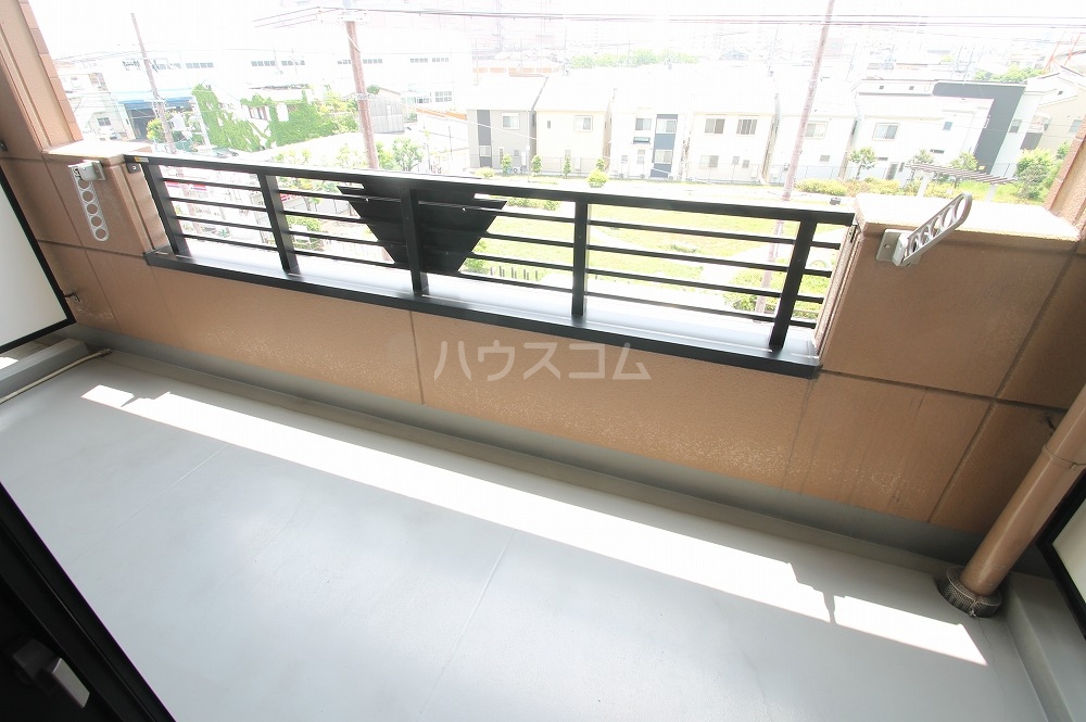 20/28 バルコニー