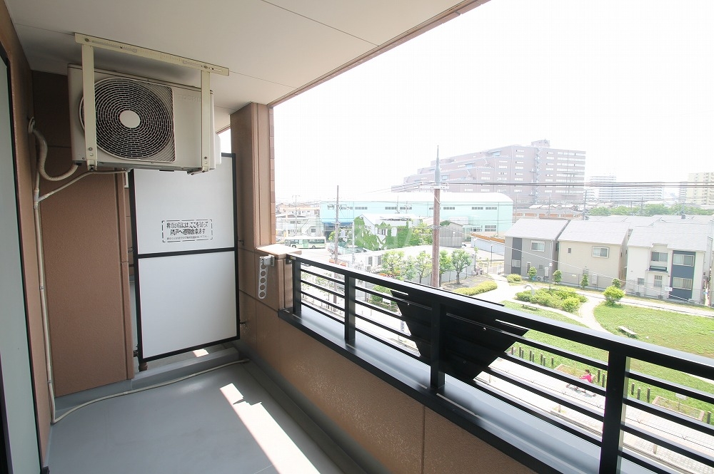 21/28 バルコニー