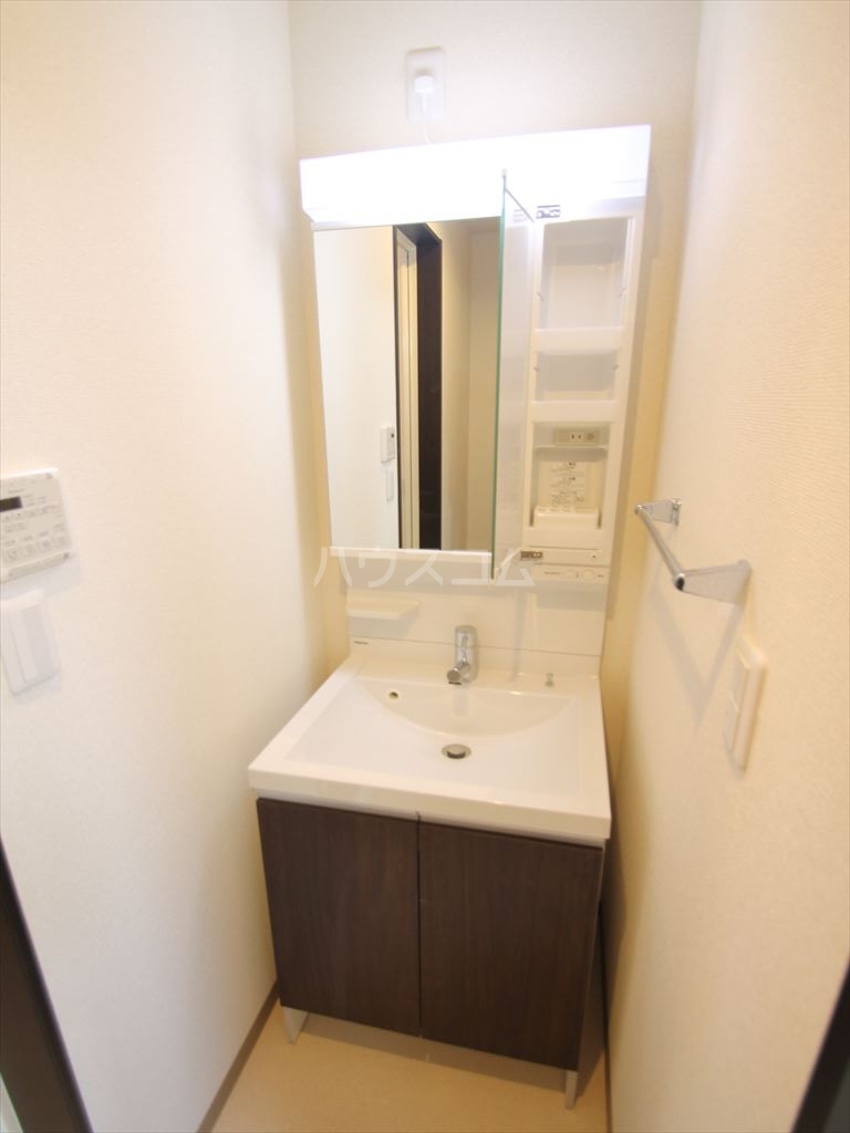 17/30 洗面
