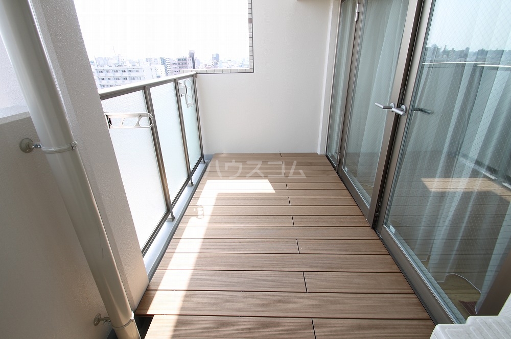 17/28 バルコニー