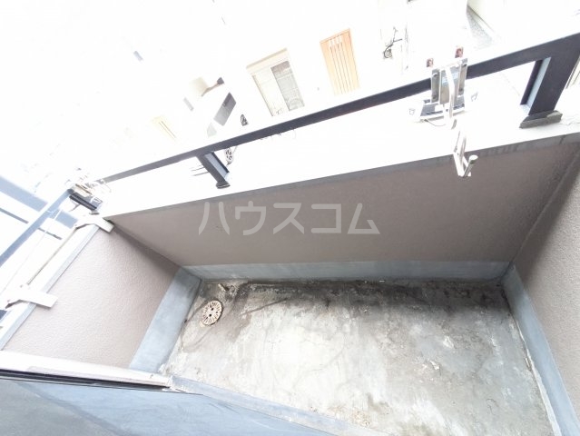 21/30 バルコニー