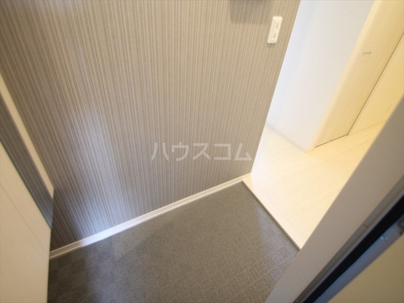 13/30 玄関
