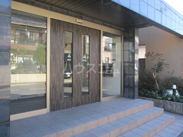 3/7 エントランス