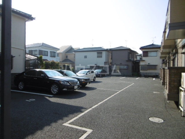 22/30 駐車場