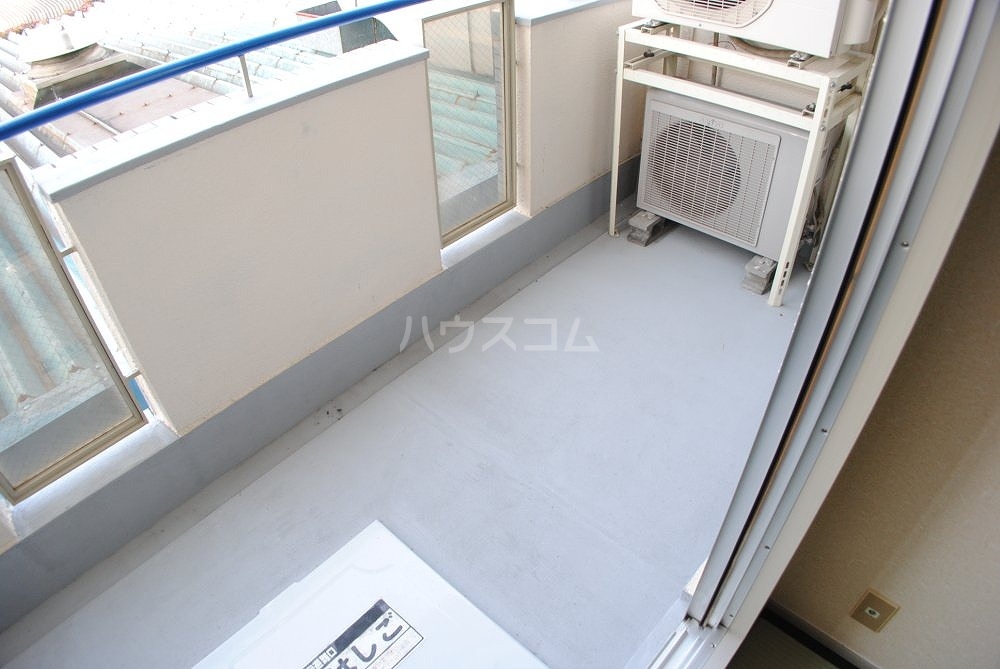 17/28 バルコニー