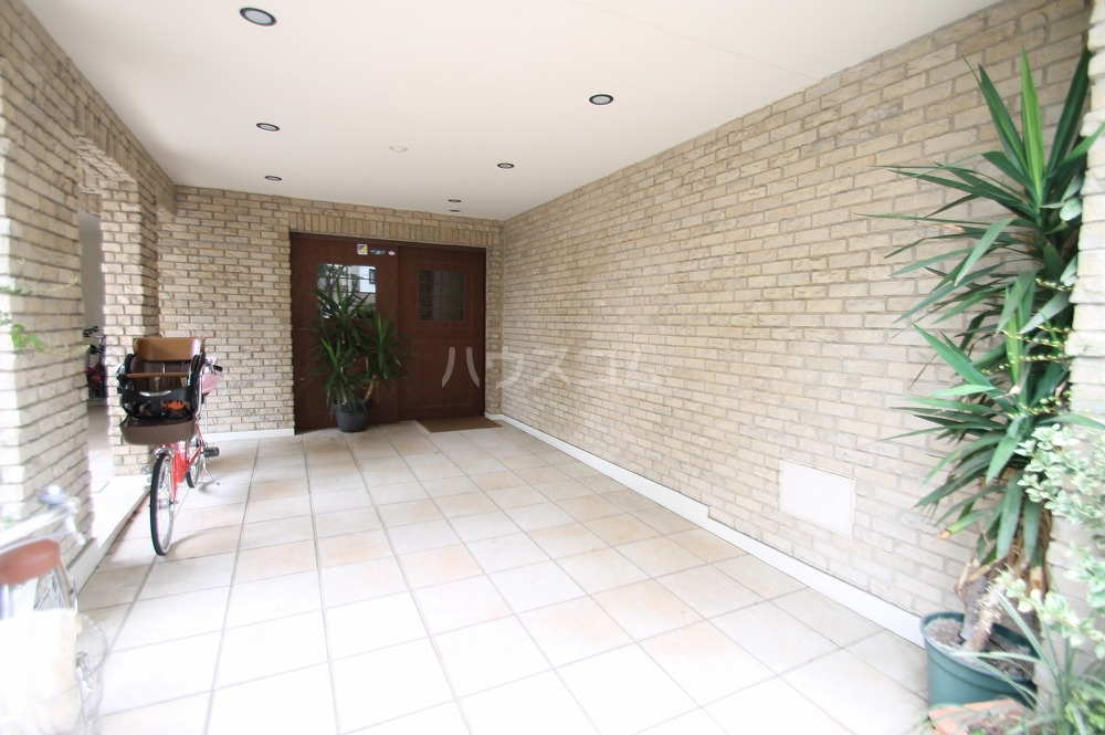 2/6 エントランス