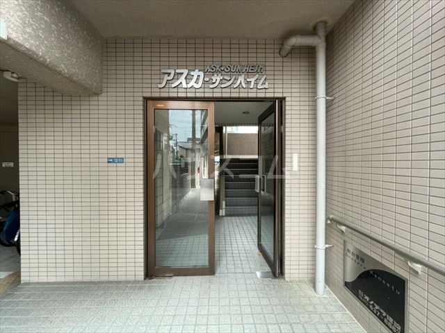 20/26 エントランス