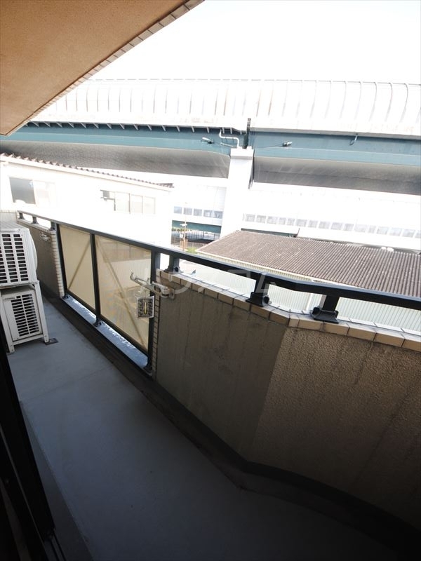 19/30 バルコニー