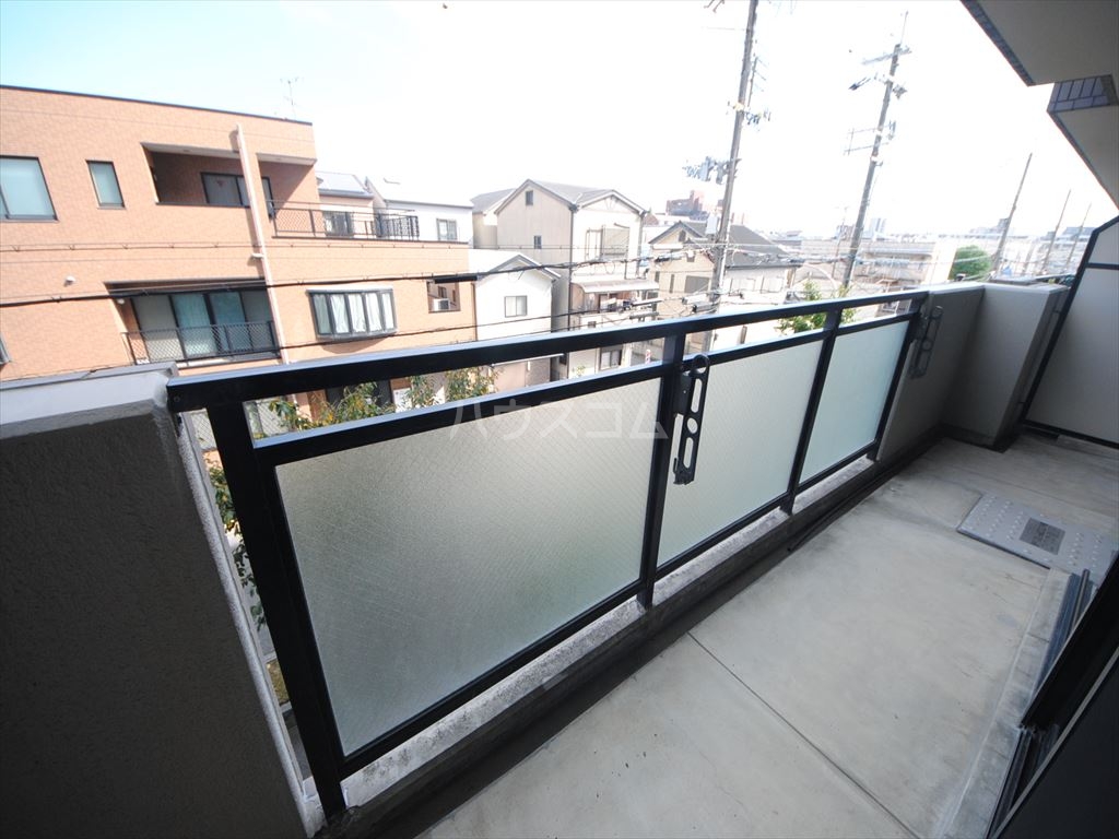 21/30 バルコニー