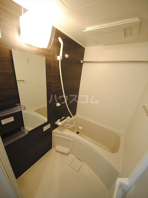 14/30 浴室