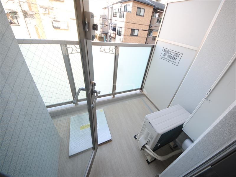 19/30 バルコニー