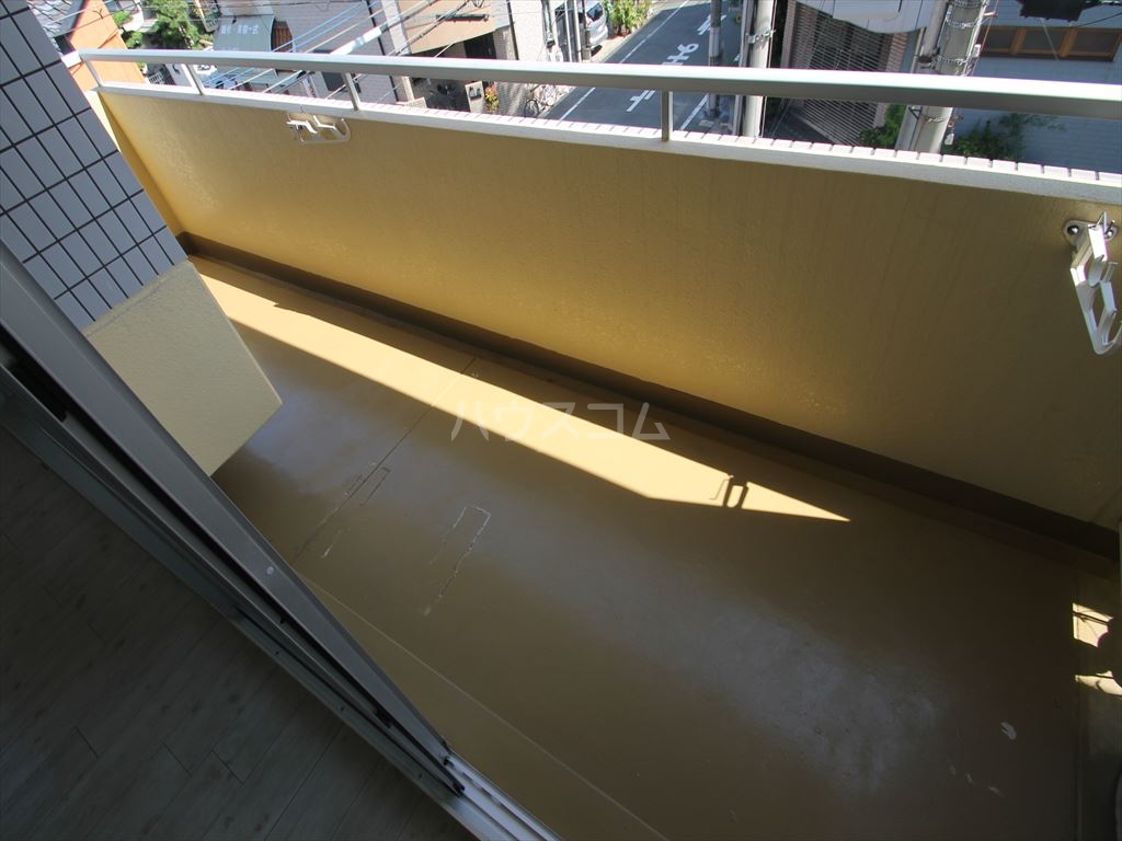 20/30 バルコニー