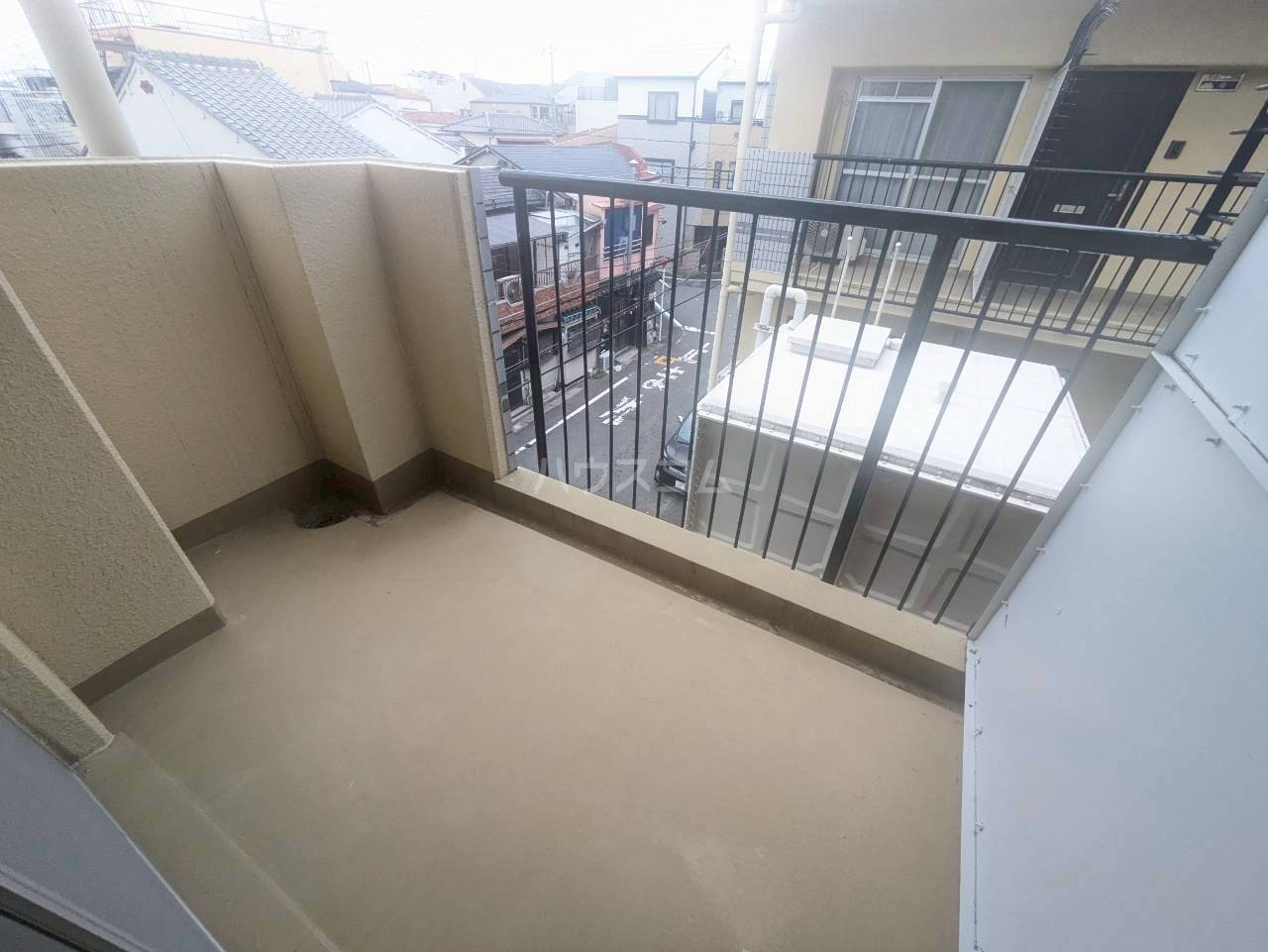 23/30 バルコニー