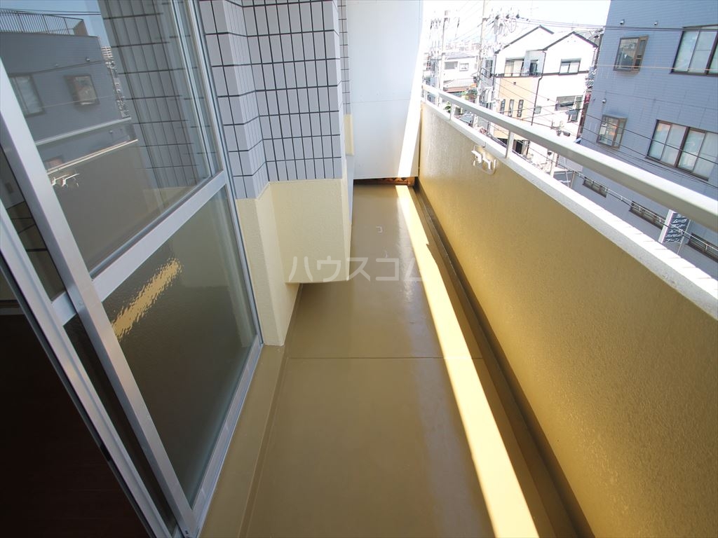 21/30 バルコニー