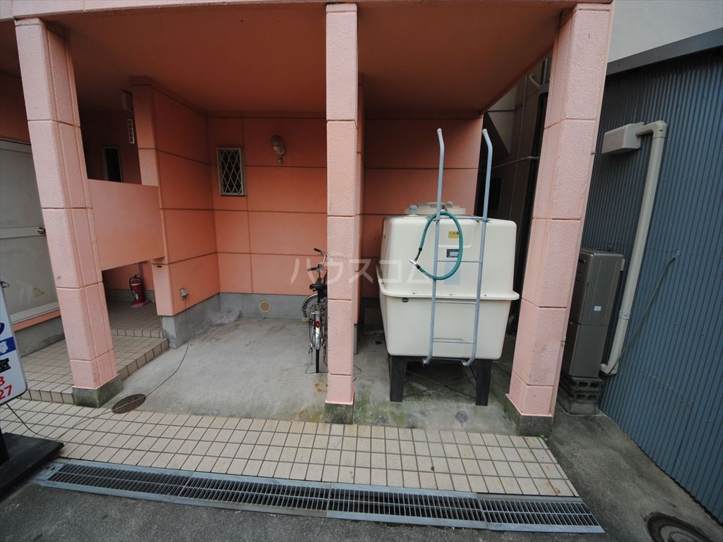 2/10 エントランス