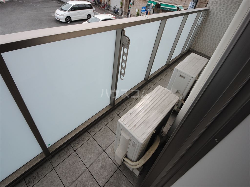 23/30 バルコニー