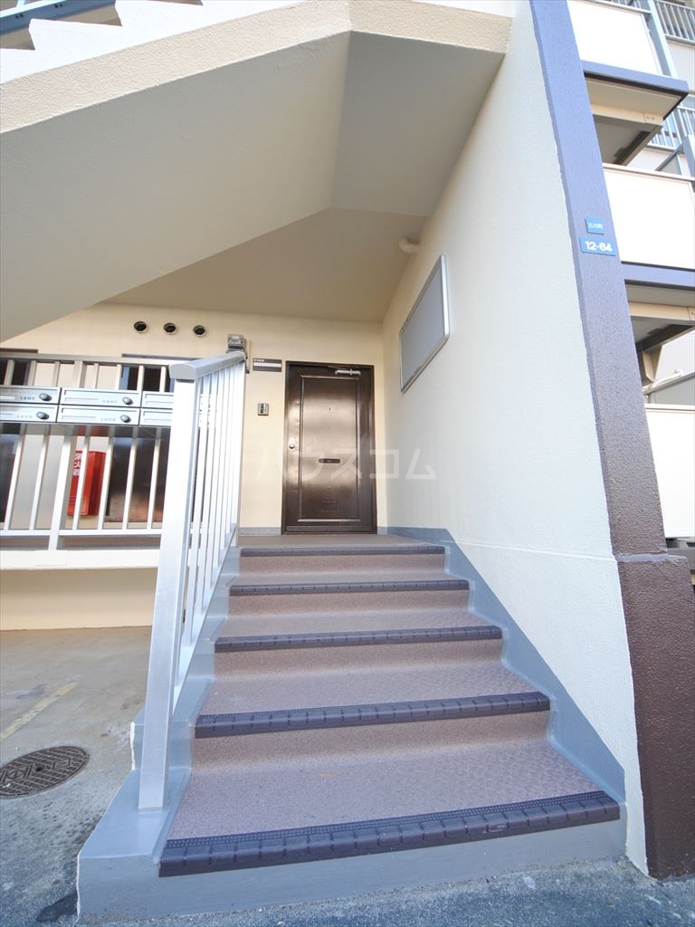 29/30 エントランス