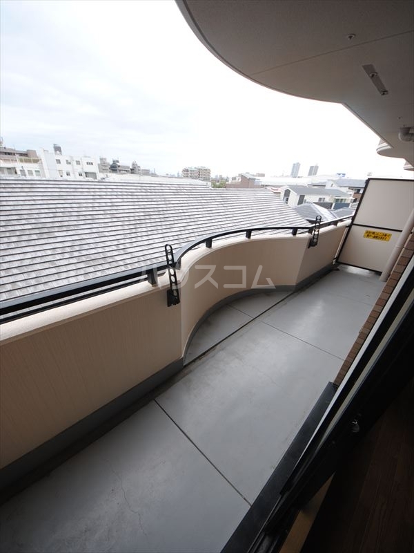 21/30 バルコニー