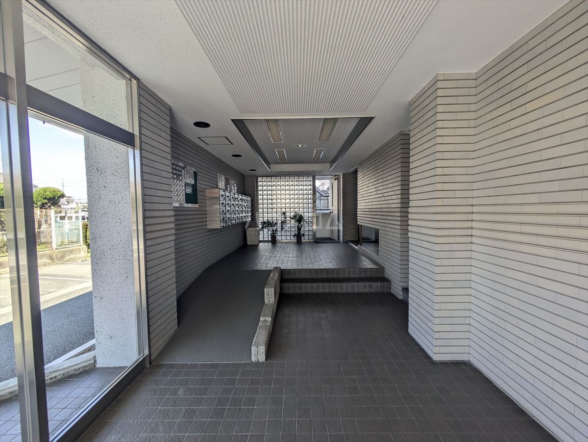 3/6 エントランス