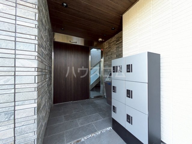 4/5 エントランス