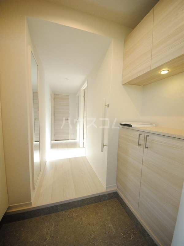 14/30 玄関