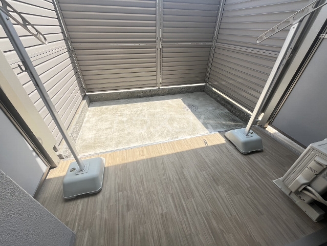 19/28 バルコニー