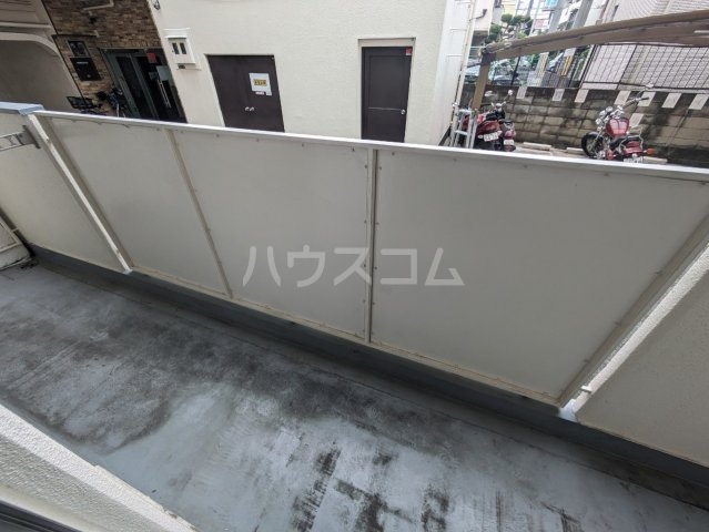 23/30 バルコニー