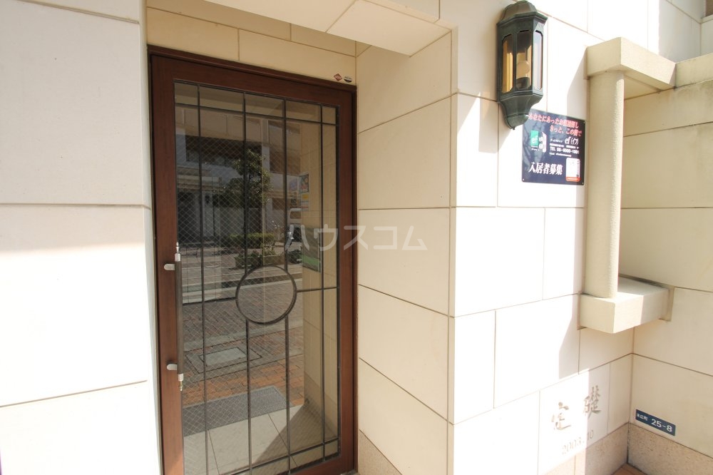 3/4 エントランス