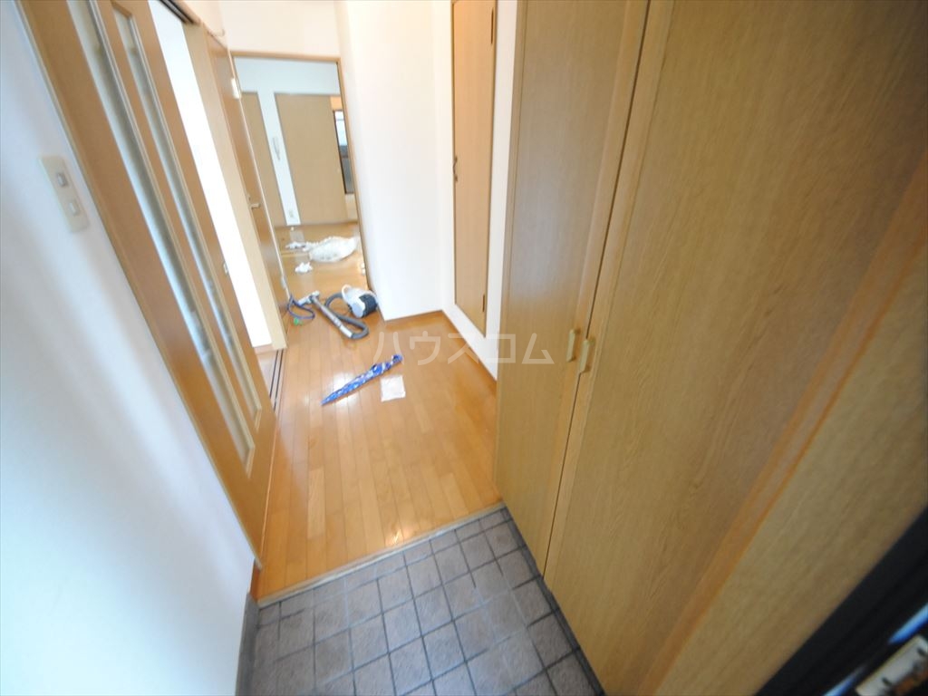 14/30 玄関