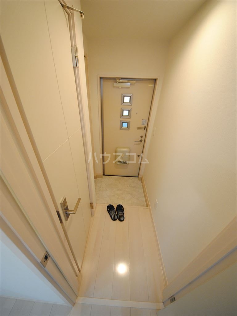 14/30 玄関