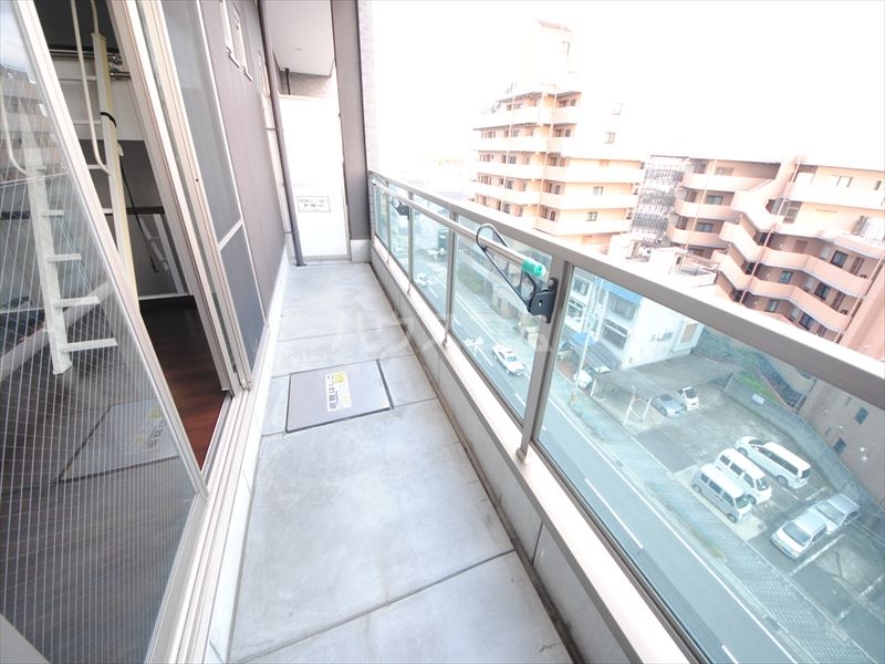 23/30 バルコニー