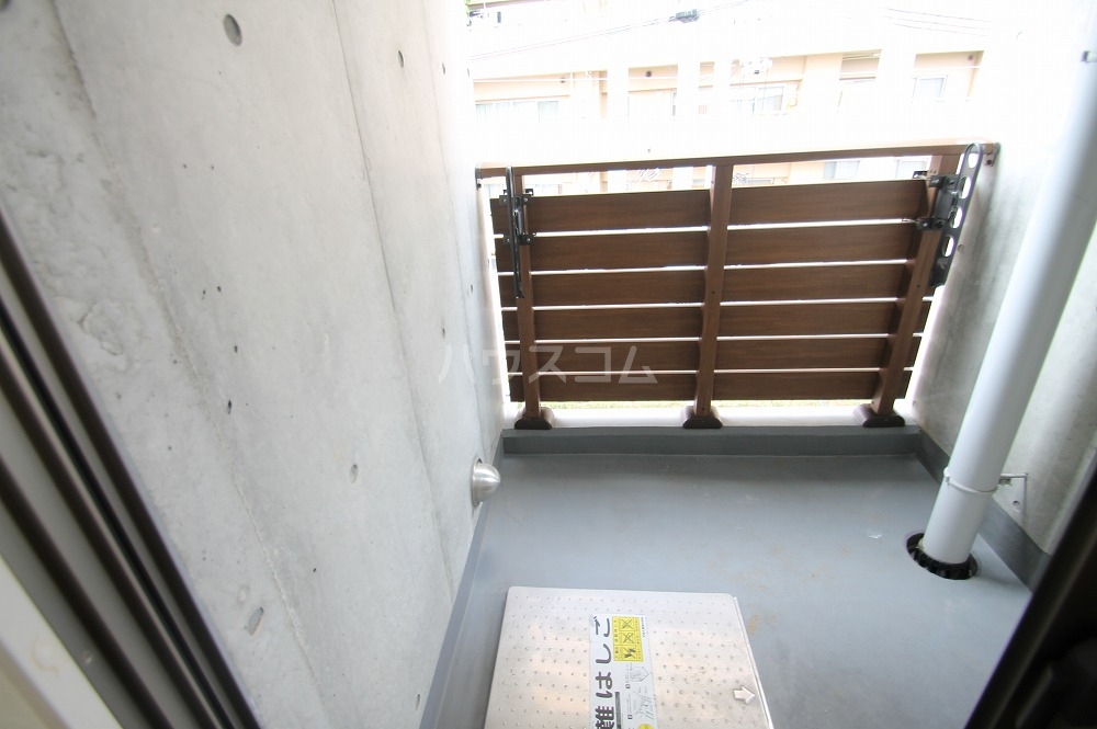 20/30 バルコニー