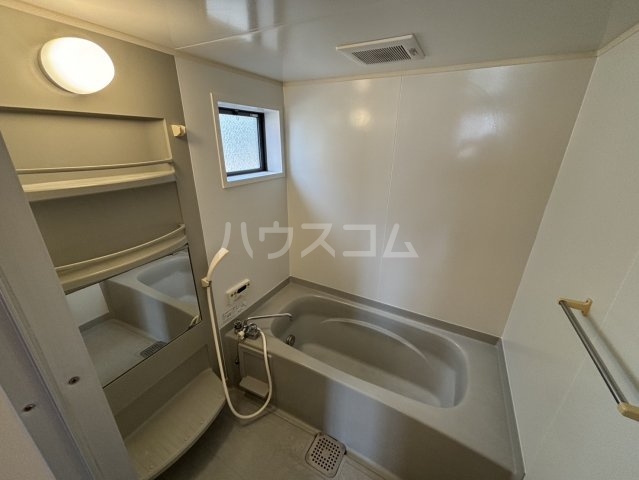 13/21 浴室