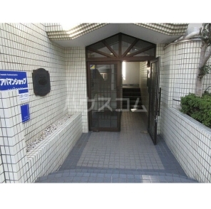 14/22 エントランス