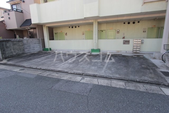 14/20 駐車場