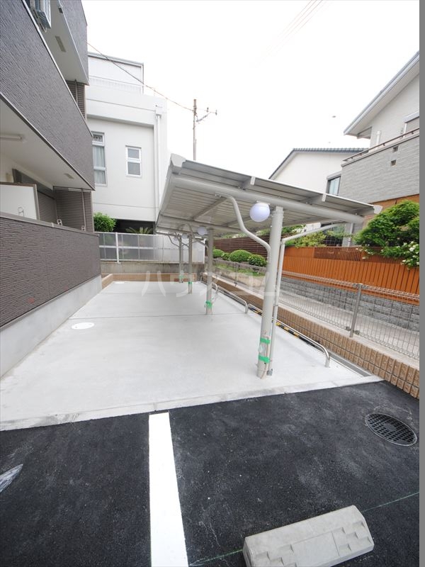 28/30 駐車場